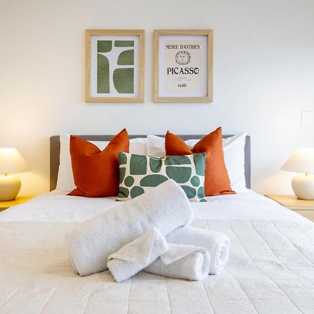 2 Bed, 2 Bath W Sofa Bed - Great Cafes Nearby Daire Christchurch Dış mekan fotoğraf